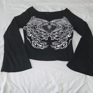 ROMWE Black Long Sleeve Tee with White Wing Design